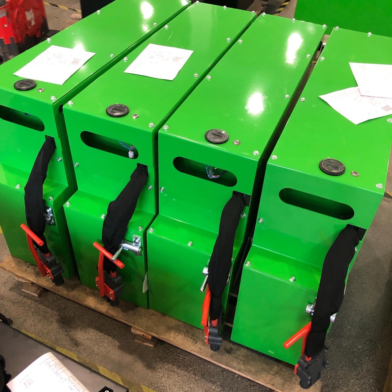 Lithium Forktrucks UK Lithiumion vs LeadAcid Forklift Battery